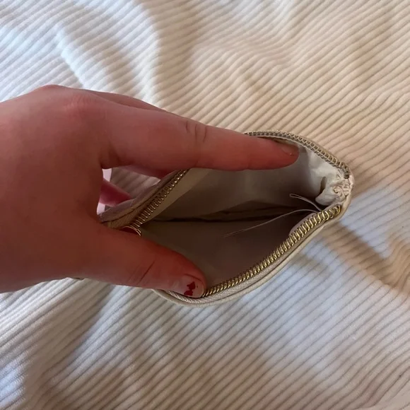 NWT Primark Winnie The Pooh Change Purse - Picture 5 of 5